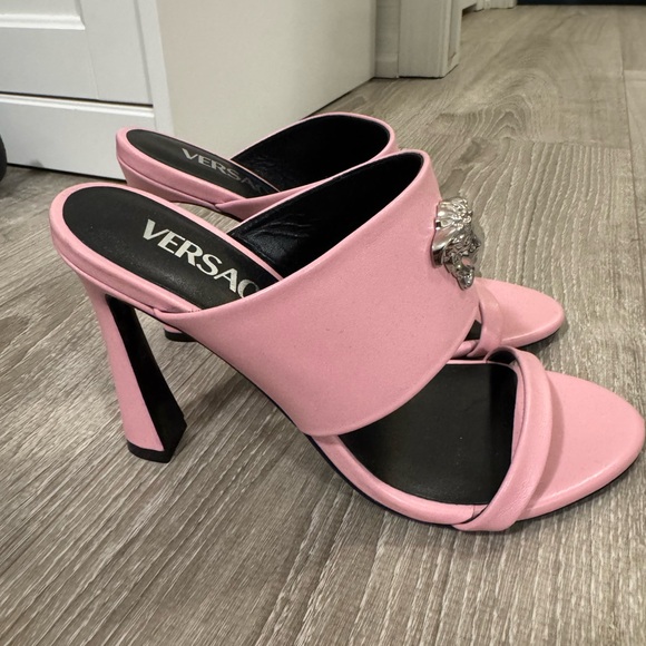 Versace Blush Pink Sandals with Medusa Emblem Heeled Mules - Picture 2 of 4